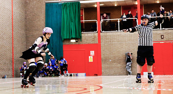 546_BruisingBanditasVsWakeyOct2013_bluplanetphoto