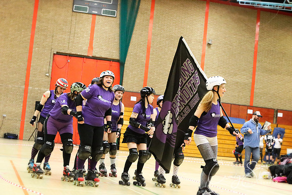 bruisingbanditasdec2012_525_bluplanetphoto
