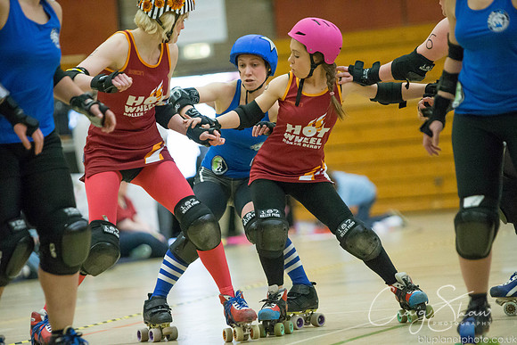 RollerDerby_Halifax_6thApril2013-940_bluplanetphoto