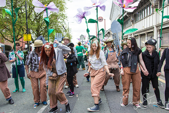 1759ManchesterDayParade2013_bluplanetphoto