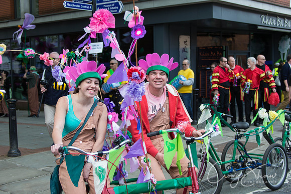 687ManchesterDayParade2013_bluplanetphoto