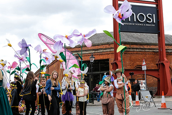 1449ManchesterDayParade2013_bluplanetphoto