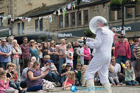 2537_HBAF2013_Sunday30th_bluplanetphoto-Edit