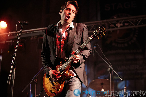 1196-HebdenBlues2013_Friday_bluplanetphoto