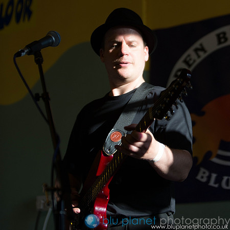 1308-HebdenBlues2013Saturday_bluplanetphoto-Edit