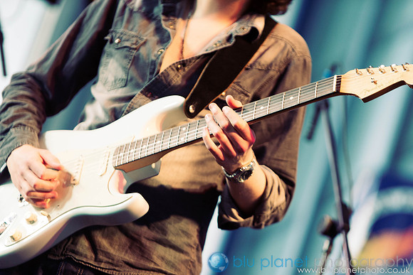 874-HebdenBlues2013Saturday_bluplanetphoto-2-Edit
