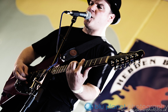 1369-HebdenBlues2013Saturday_bluplanetphoto-Edit