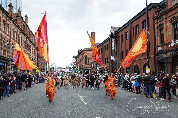 2030ManchesterDayParade2013_bluplanetphoto