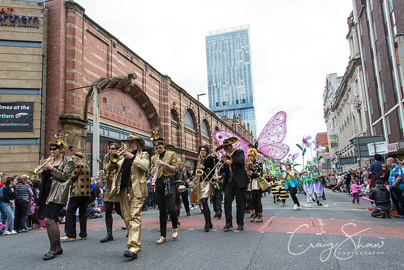 2289ManchesterDayParade2013_bluplanetphoto