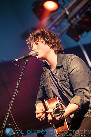 103-HebdenBlues2013_Friday_bluplanetphoto