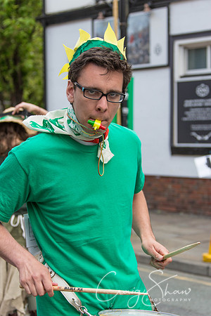 1593ManchesterDayParade2013_bluplanetphoto