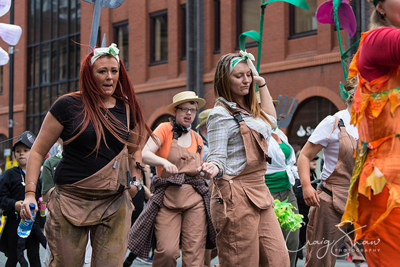 2068ManchesterDayParade2013_bluplanetphoto