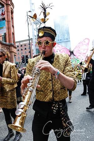 2368ManchesterDayParade2013_bluplanetphoto