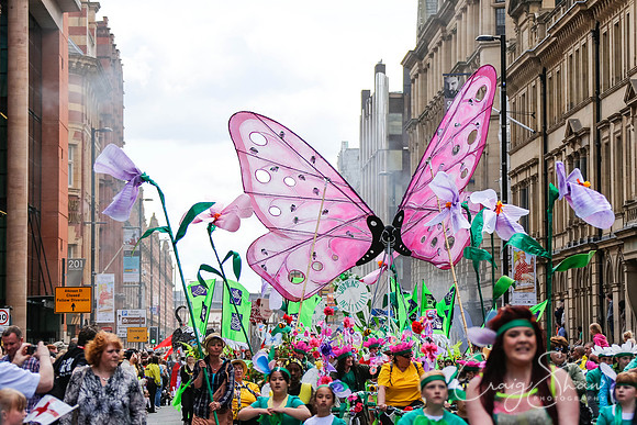 2491ManchesterDayParade2013_bluplanetphoto
