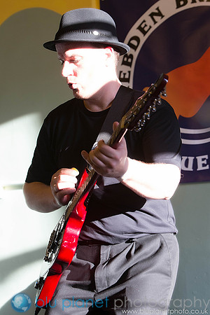 1494-HebdenBlues2013Saturday_bluplanetphoto-Edit