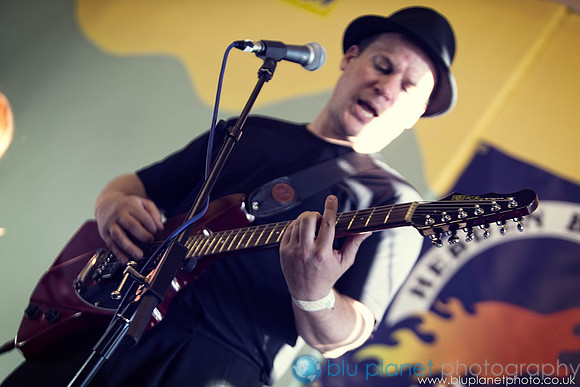 1371-HebdenBlues2013Saturday_bluplanetphoto-Edit