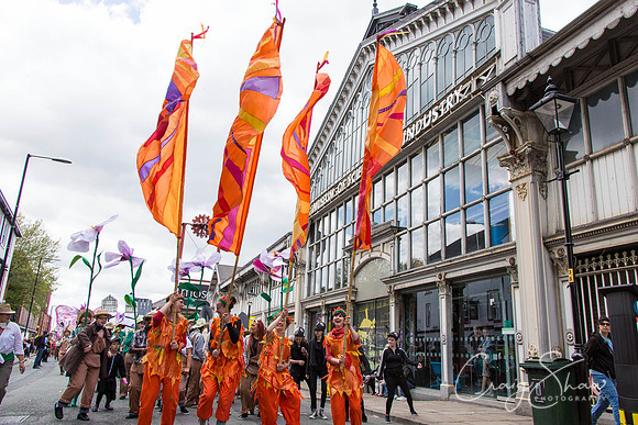 1644ManchesterDayParade2013_bluplanetphoto