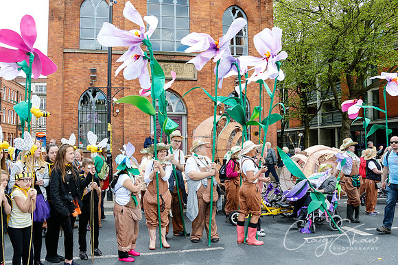 1329ManchesterDayParade2013_bluplanetphoto