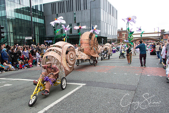 1988ManchesterDayParade2013_bluplanetphoto