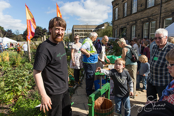 639_TodmordenHarvestFest2013_bluplanetphoto