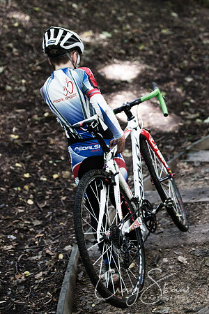1042_ListerLionCyclocross2013_bluplanetphoto__D8Q4657-Edit