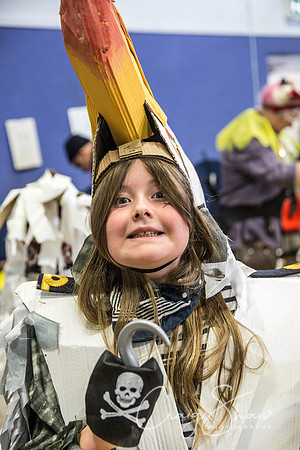The Extraordinary Orchard Park Parade, Hull