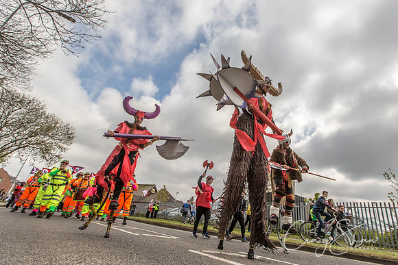 The Extraordinary Orchard Park Parade, Hull