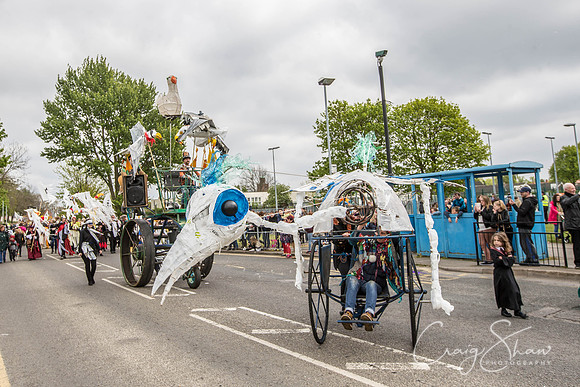 The Extraordinary Orchard Park Parade, Hull