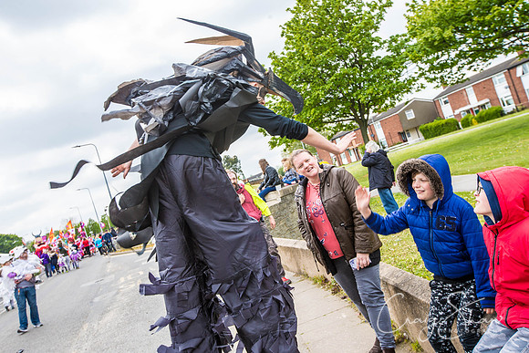 The Extraordinary Orchard Park Parade, Hull