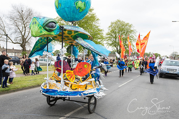 The Extraordinary Orchard Park Parade, Hull