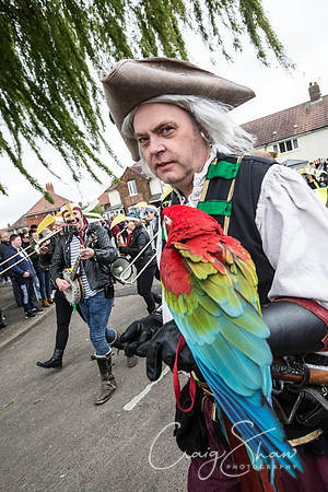 The Extraordinary Orchard Park Parade, Hull