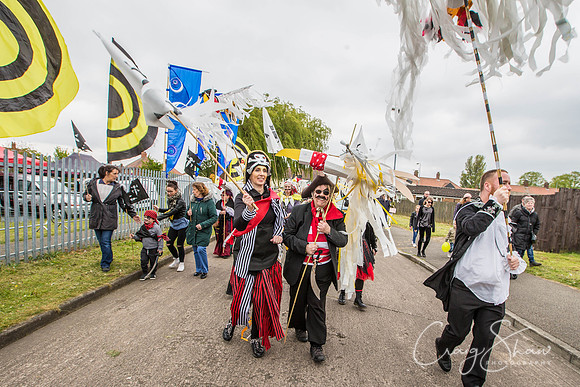 The Extraordinary Orchard Park Parade, Hull