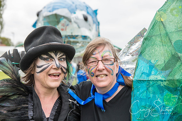 The Extraordinary Orchard Park Parade, Hull