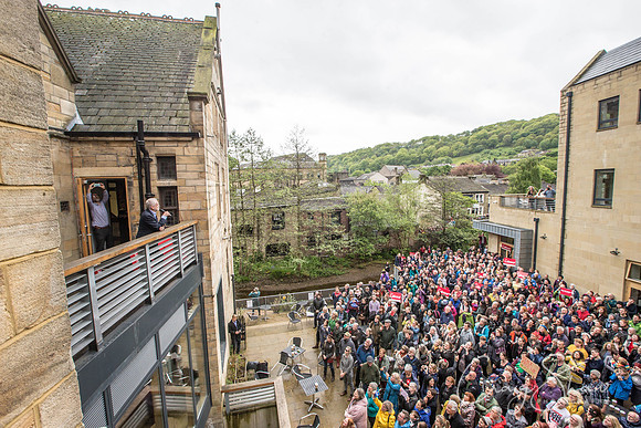 430__JeremyCorbyn_Hebdenbridge_craigshaw