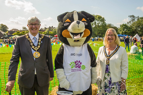 161_WardleVillageFete2017_craigshaw