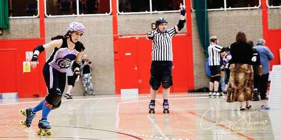 512_BruisingBanditasVsWakeyOct2013_bluplanetphoto