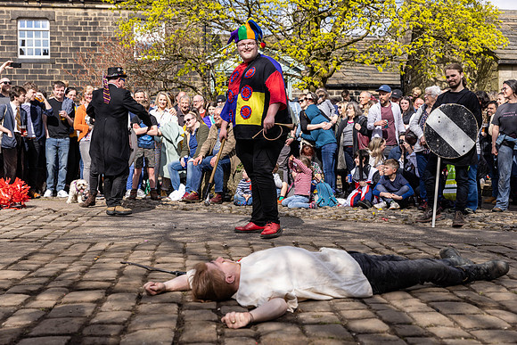 1289_PaceEggPlays_15April_cshaw