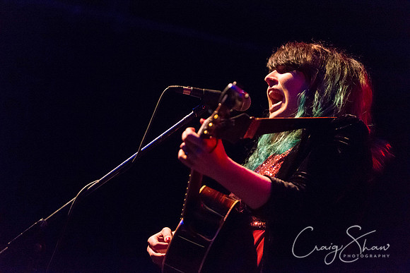 131_LucyWard+support_tradesclub_Dec2013_bluplanetphoto