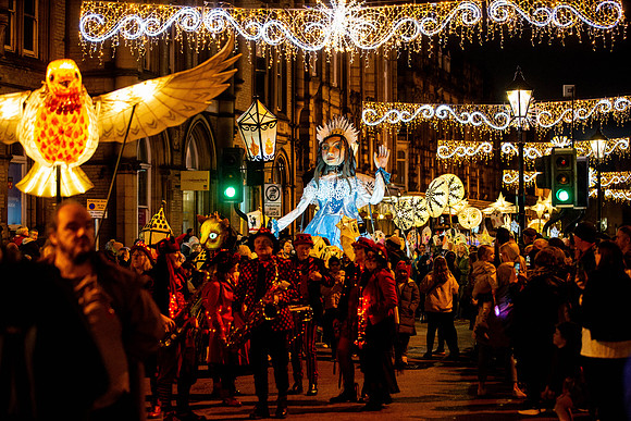 2186_StarlightParadeHx_2024_Cshaw-