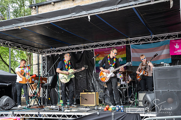 1447_Saturday_HappyValleyPride2018_craigshawphoto