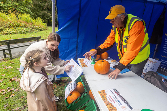 464_HebdenPumpkinTrail2024_Cshaw-