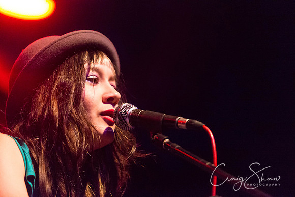 57_LucyWard+support_tradesclub_Dec2013_bluplanetphoto