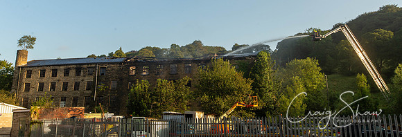 34_WalkleyClogsMillFire_2019_craigshaw