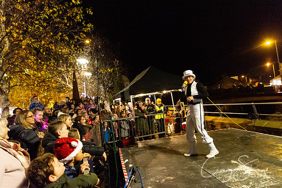 1740_MytholmroydXmasLights_Nov2019_craigshaw