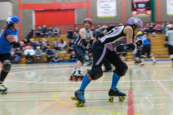 700_BruisingBanditasVsWakeyOct2013_bluplanetphoto