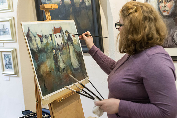 282_GillianatHeartGallery_oct2014_craigshawphoto