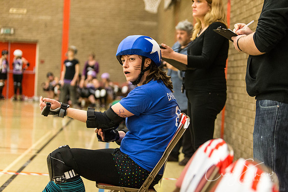 309_BruisingBanditasVsWakeyOct2013_bluplanetphoto