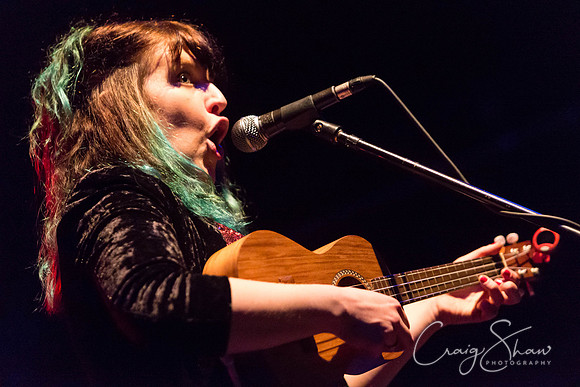 305_LucyWard+support_tradesclub_Dec2013_bluplanetphoto