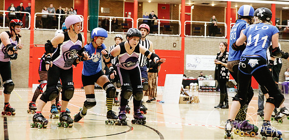 567_BruisingBanditasVsWakeyOct2013_bluplanetphoto