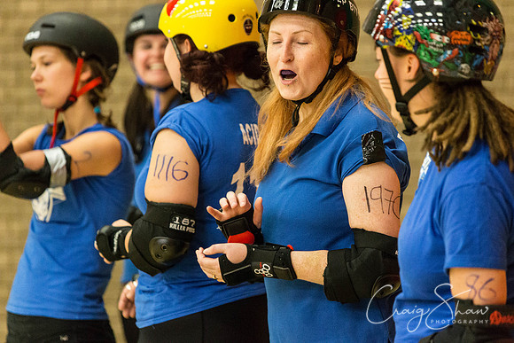 115_BruisingBanditasVsWakeyOct2013_bluplanetphoto
